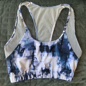 Varley Sports Bra - Blue & white marble Sz Small